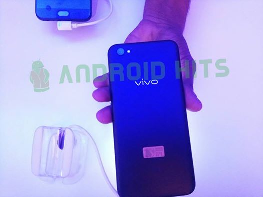 Vivo V5 Plus Limited Edition launched in India with Matte black color. 4