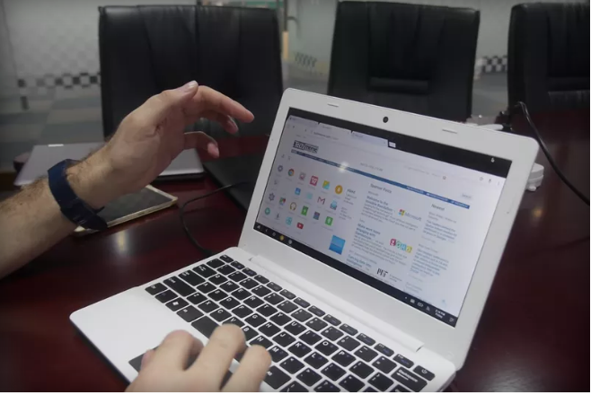Chinese Company Allwinner Technology shows off $79 Remix OS laptop 1