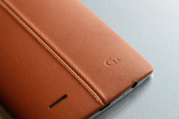 Deal Alert : LG G4 with leather back available for $274.99 on eBay 1