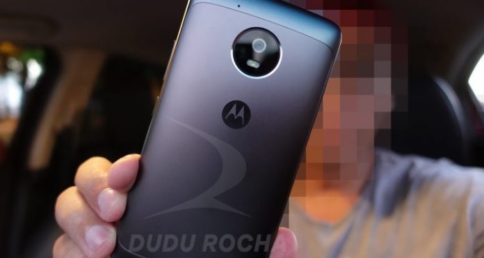 Moto G5 live images surface 2