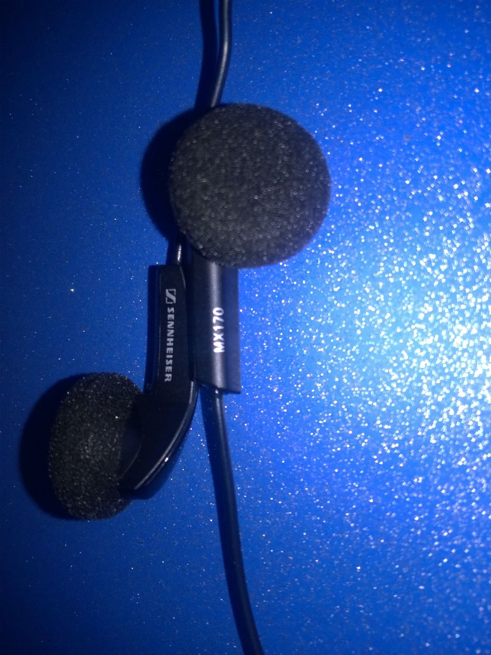 Review of Sennheiser MX-170 Earphone; Budget-friendly, but not best-in-class 4