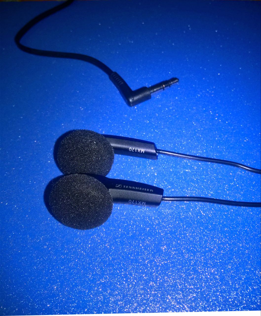 Review of Sennheiser MX-170 Earphone; Budget-friendly, but not best-in-class 3