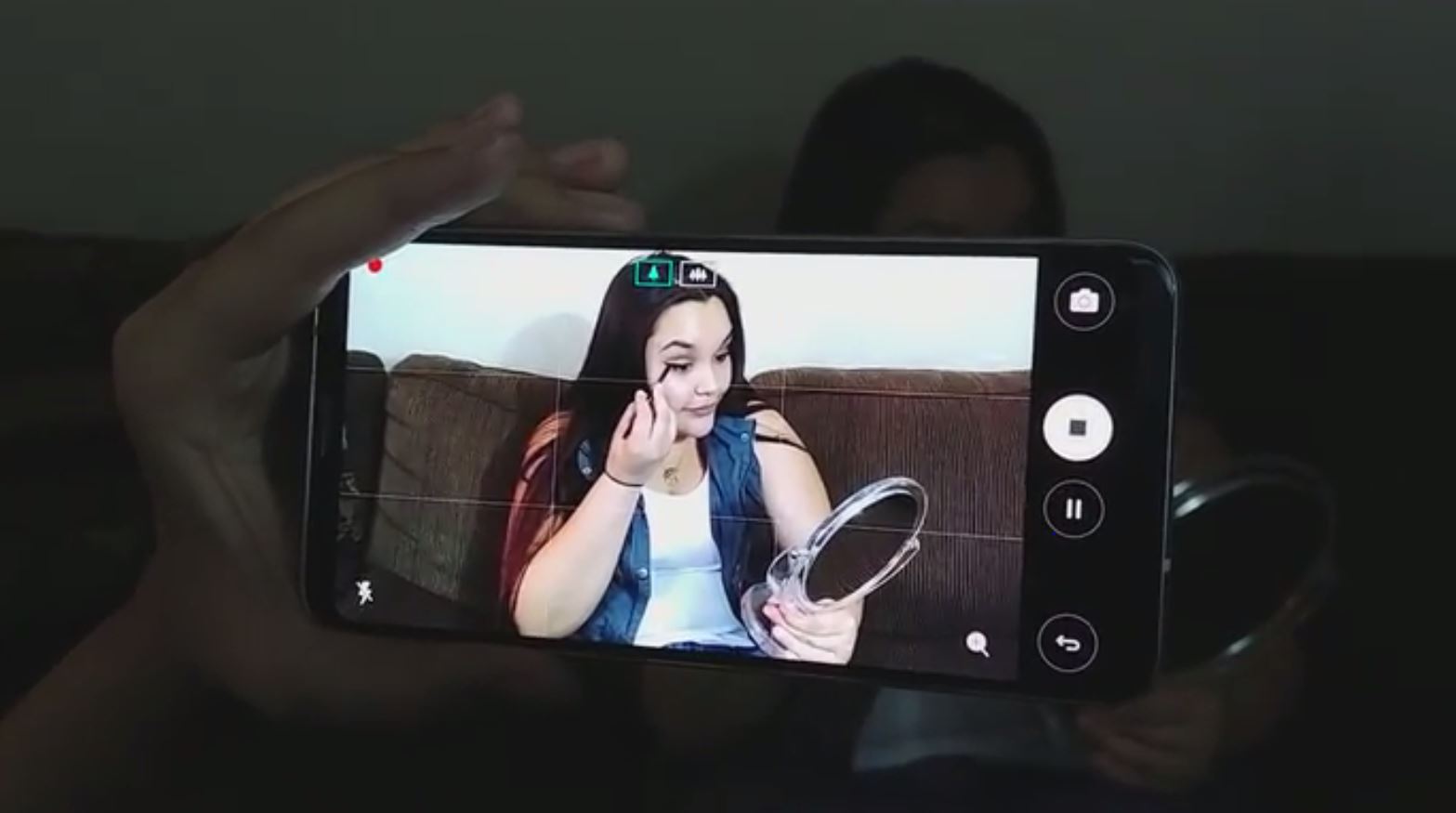 LG V30 Leaked in flesh video; reveals FullVision Display 2