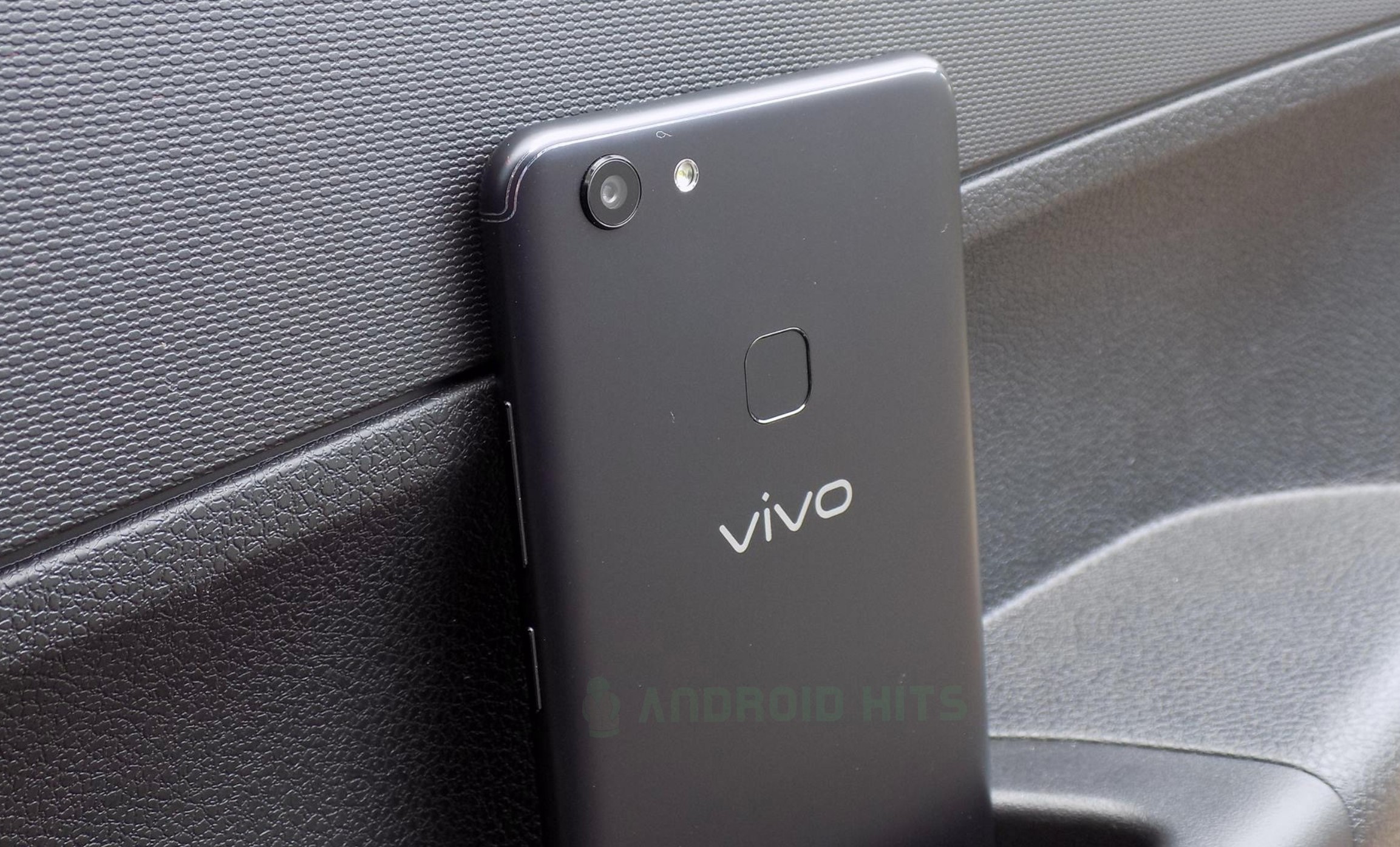 Vivo launches new smartphone V7 Plus in India with 24MP Selfie Cam and 18:9 ratio Screen 3 Vivo launches new smartphone V7 Plus in India with 24MP Selfie Cam and 18:9 ratio Screen 3