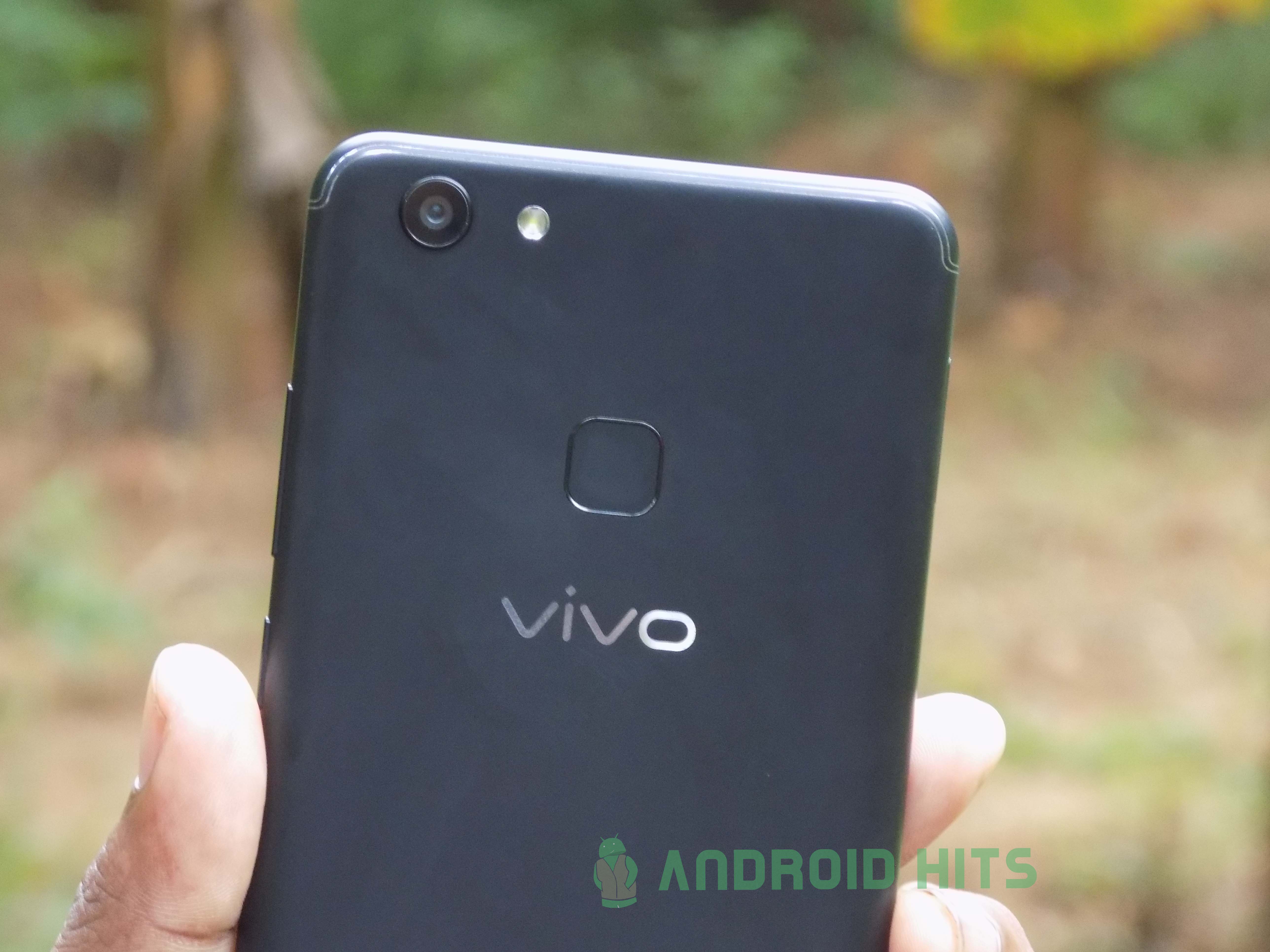 Vivo V7+ Review