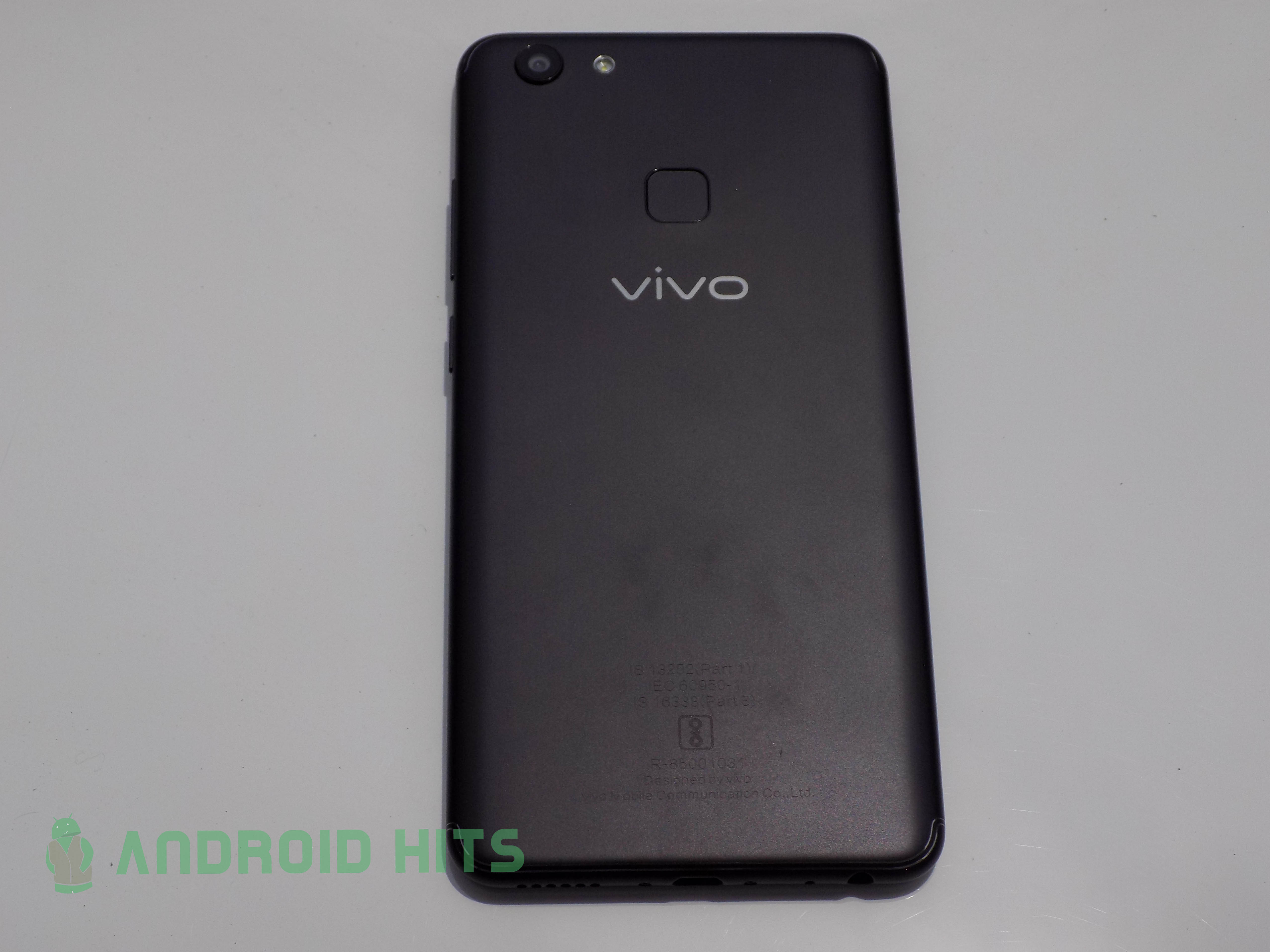 Vivo V7+ Review