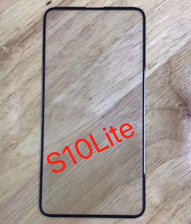 Samsung Galaxy S10 Lite shows smaller bezels, no chin 13